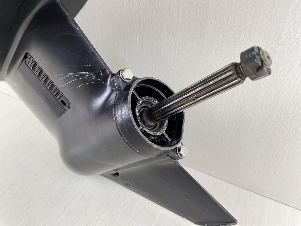 2005 Mercury 9.9HP 4 Stroke Outboard 20" Lower Unit Gear Case 8M0158633