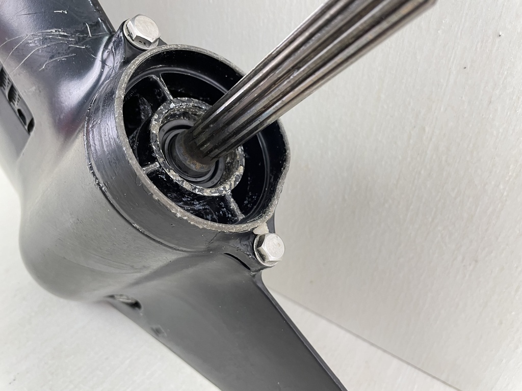 2005 Mercury 9.9HP 4 Stroke Outboard 20" Lower Unit Gear Case 8M0158633