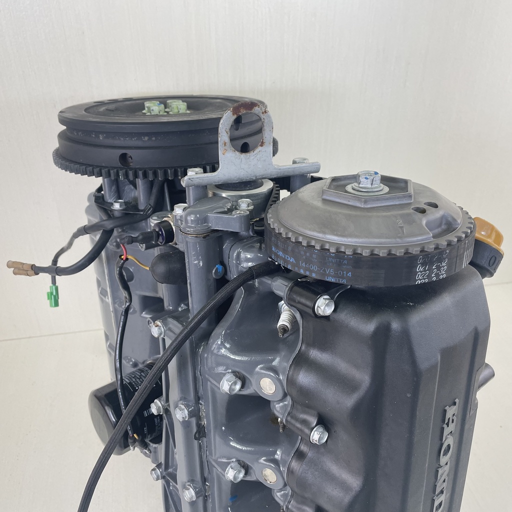 12000-ZV5-010ZA Honda 97-03 4 Stroke Outboard Powerhead Crankcase Complete 40 50 HP