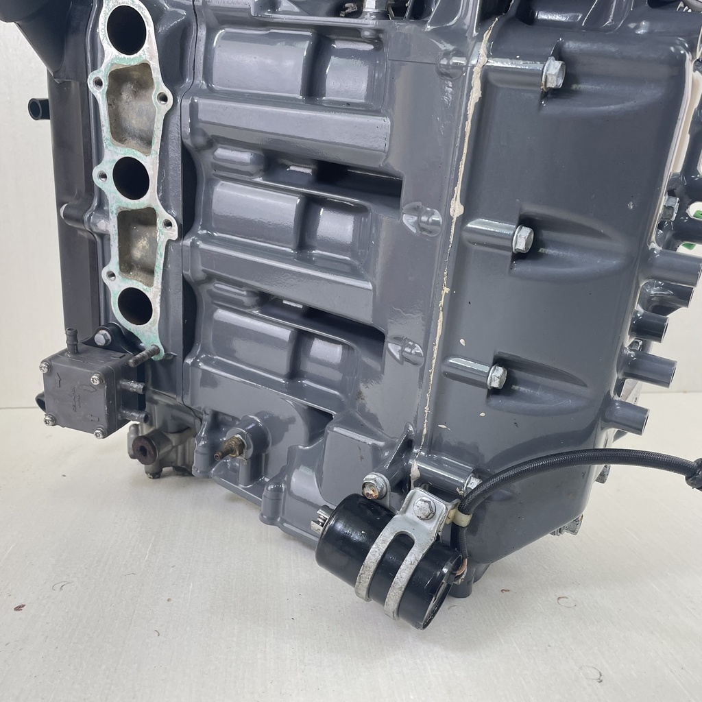 12000-ZV5-010ZA Honda 97-03 4 Stroke Outboard Powerhead Crankcase Complete 40 50 HP