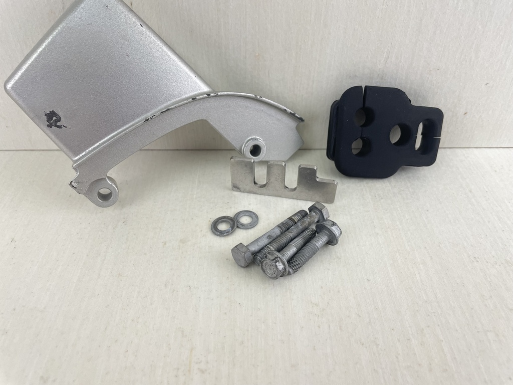 40151-ZV5-000ZA Honda 97-05 4 Stroke Outboard Cable Case Cover 40 50 HP