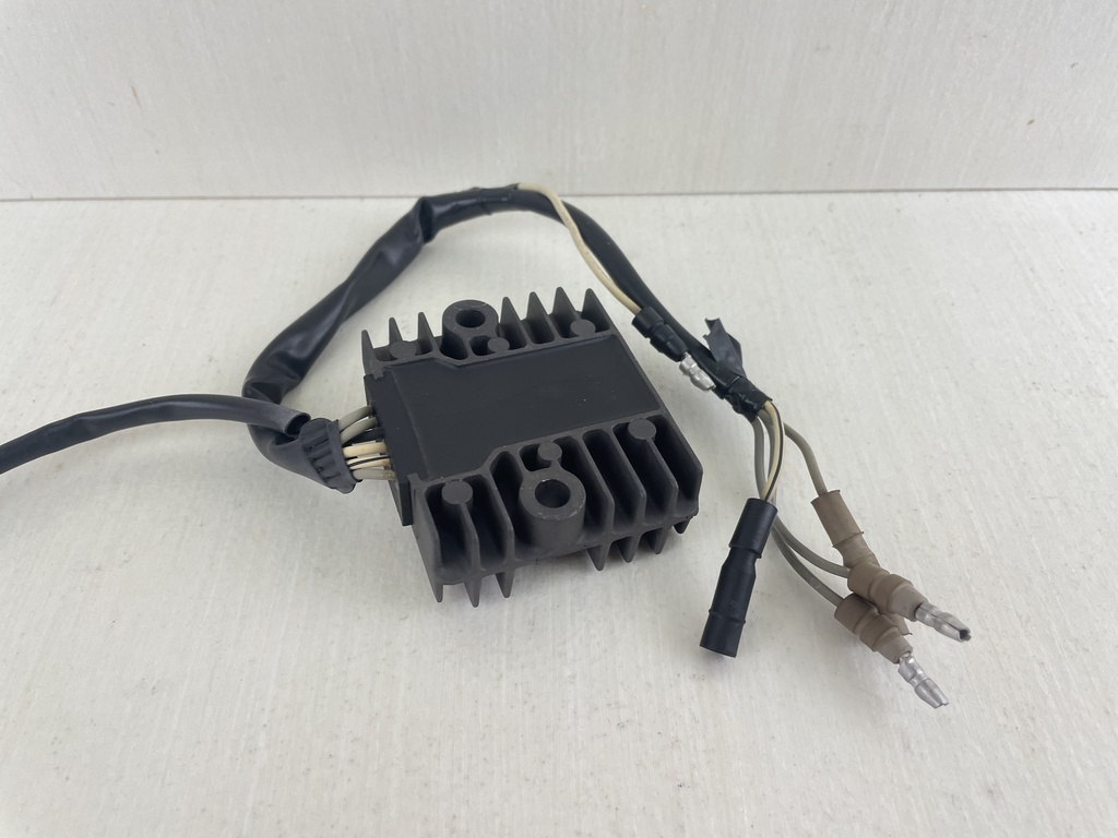 1997-2006 Honda 40 50 HP 4 Stroke Outboard Rectifier Assembly 31600-ZV5-003