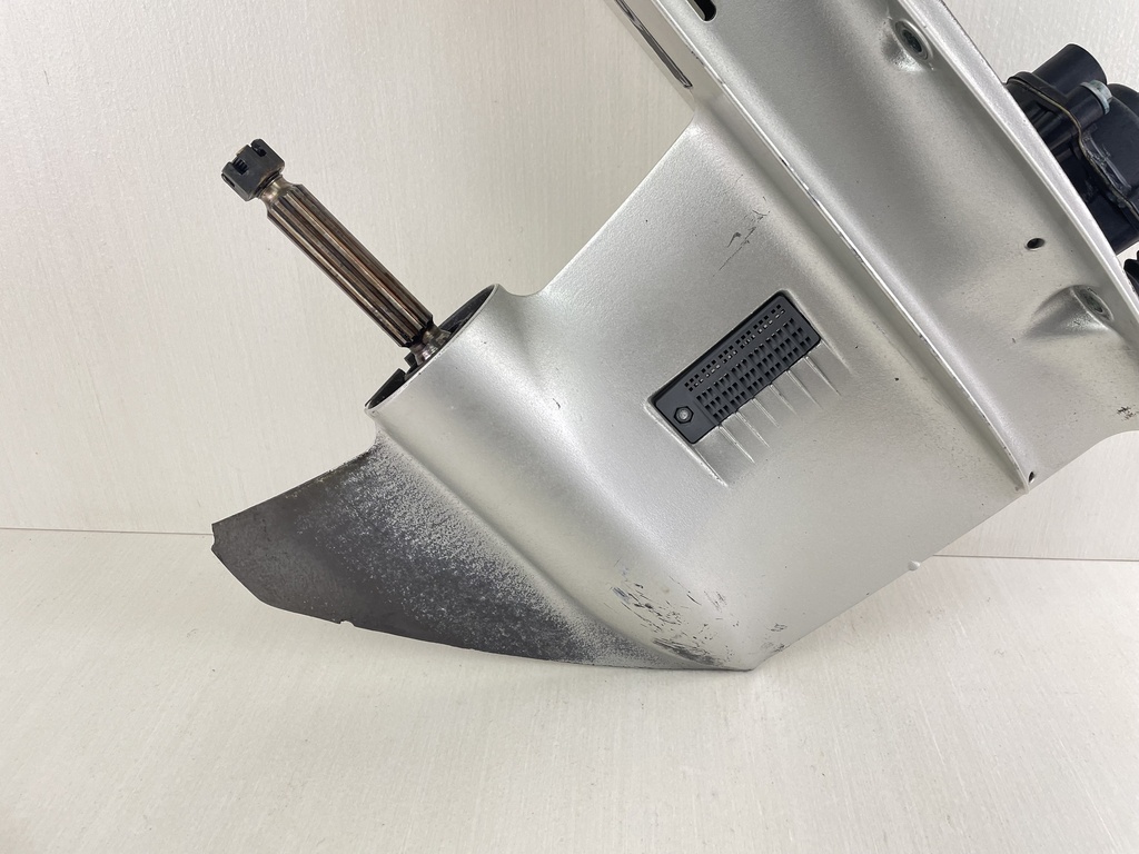 01-07 Honda 40 50 HP 4 Stroke Outboard 20" Lower Unit Gear Case 41100-ZW4-H16ZA