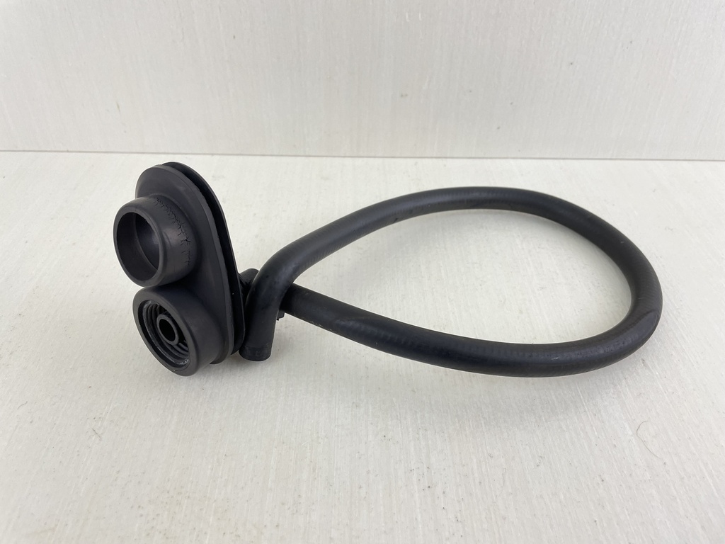 Evinrude Etec Water Exit Flush Grommet Muffler 0354162 354162