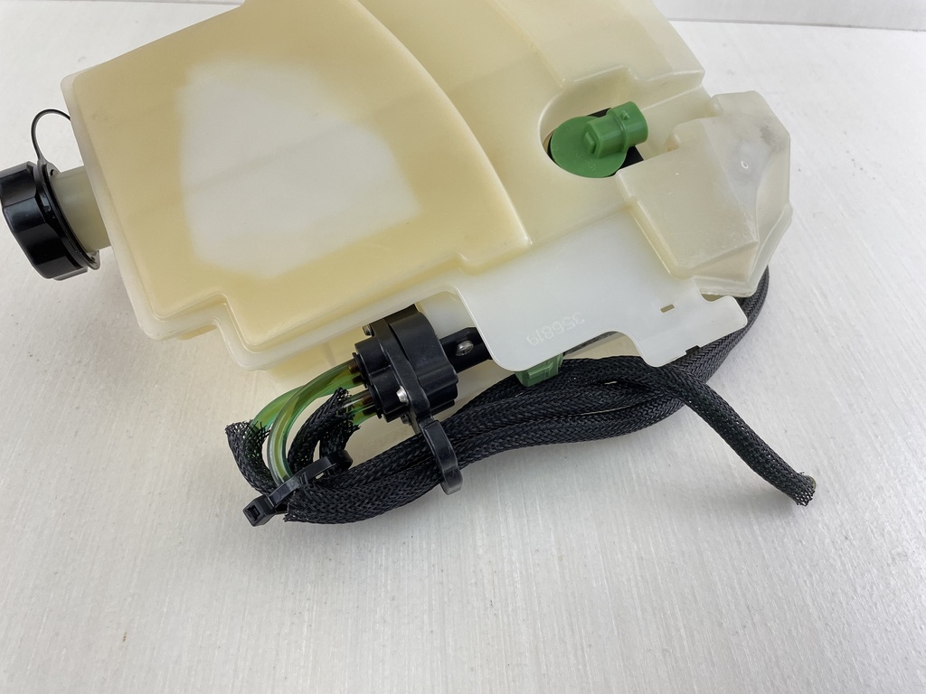 AF Evinrude Etec 25HP Outboard 2 Stroke Oil Tank & Pump Assembly 5008994 5009036