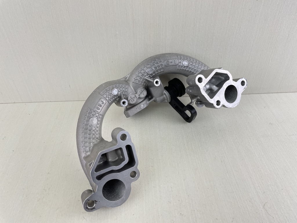 2011 Suzuki 25HP 4 Stroke Outboard Twin-V Intake Manifold 13110-95J01