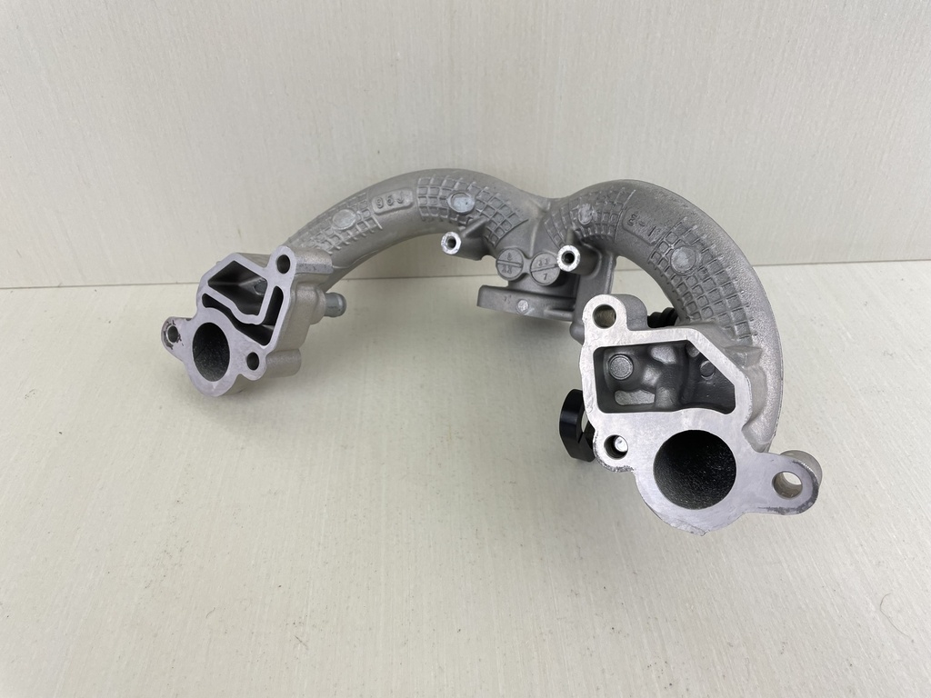 2011 Suzuki 25HP 4 Stroke Outboard Twin-V Intake Manifold 13110-95J01