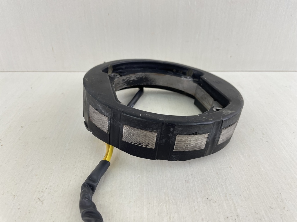 1996 Evinrude Johnson 90HP Stator Assembly 3 / 9 Amp 0583536 0763767