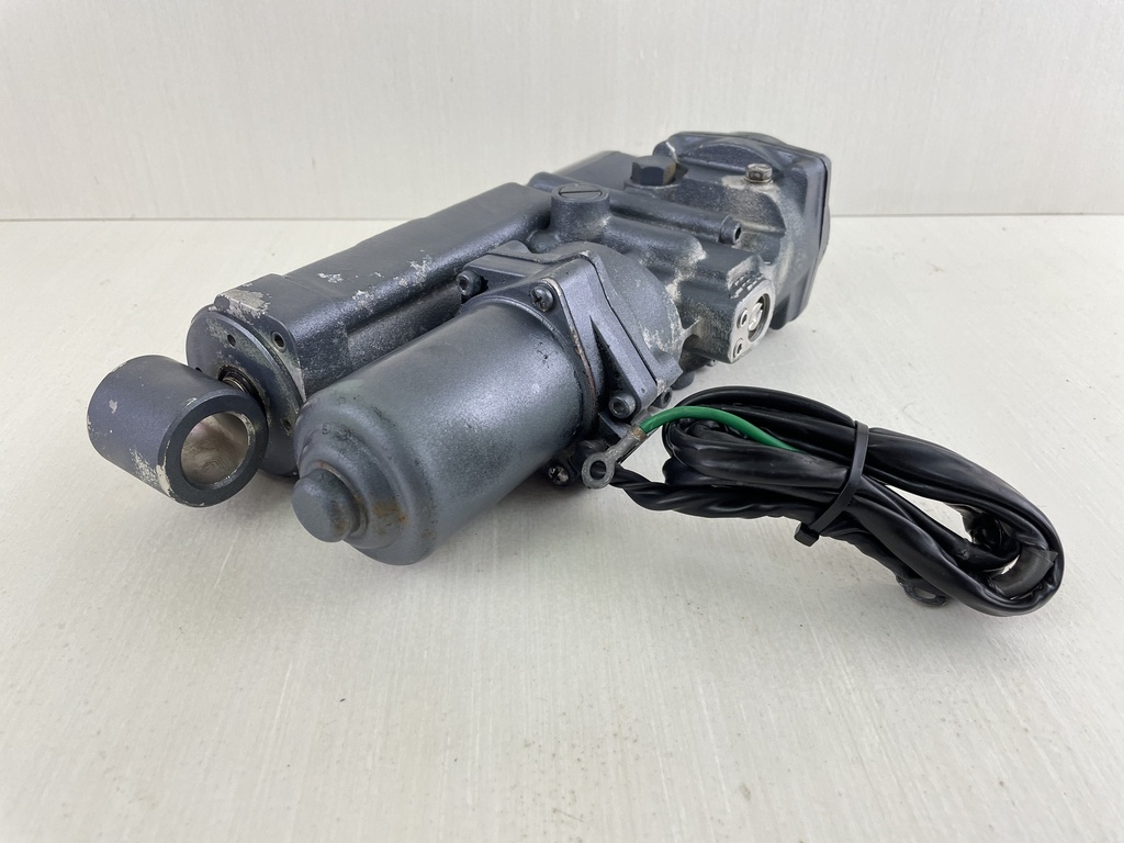 1995 - 2001 Yamaha 40 50 HP 4 Stroke Outboard Power Trim & Tilt Unit Assembly