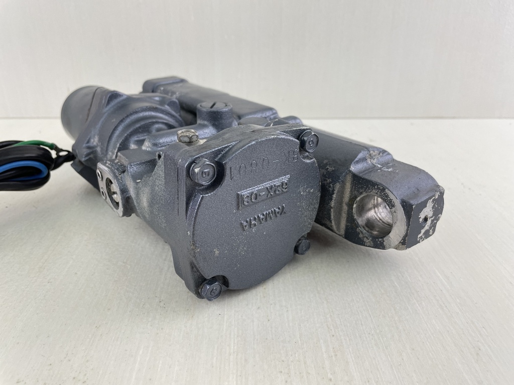 1995 - 2001 Yamaha 40 50 HP 4 Stroke Outboard Power Trim & Tilt Unit Assembly