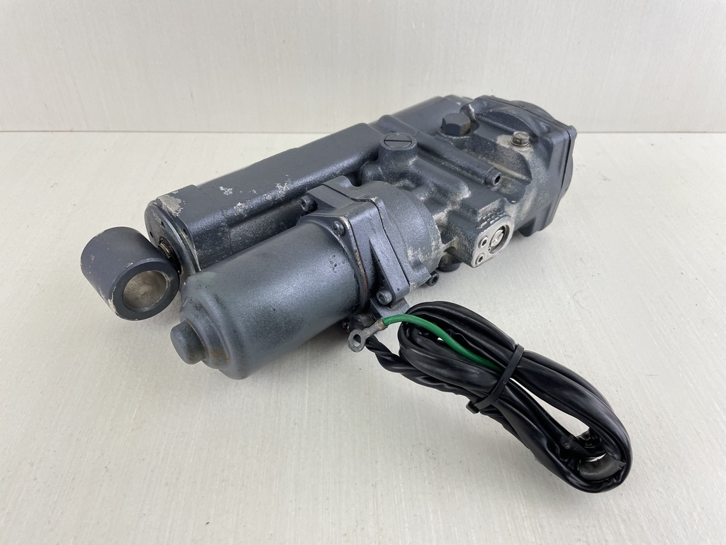 1995 - 2001 Yamaha 40 50 HP 4 Stroke Outboard Power Trim & Tilt Unit Assembly