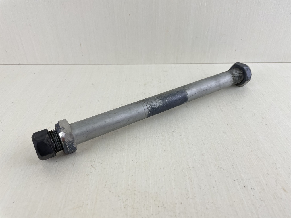 1999 Yamaha 40HP 2 Stroke Outboard Bolt Clamp Bracket Tilt Tube 63D-43131-01-00