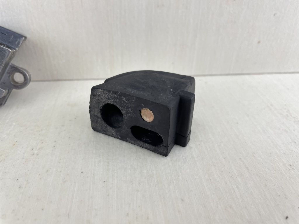 1996-05 Yamaha 40 50 HP 4 Stroke Outboard Cable Cover Plate 6H4-48531-11-94