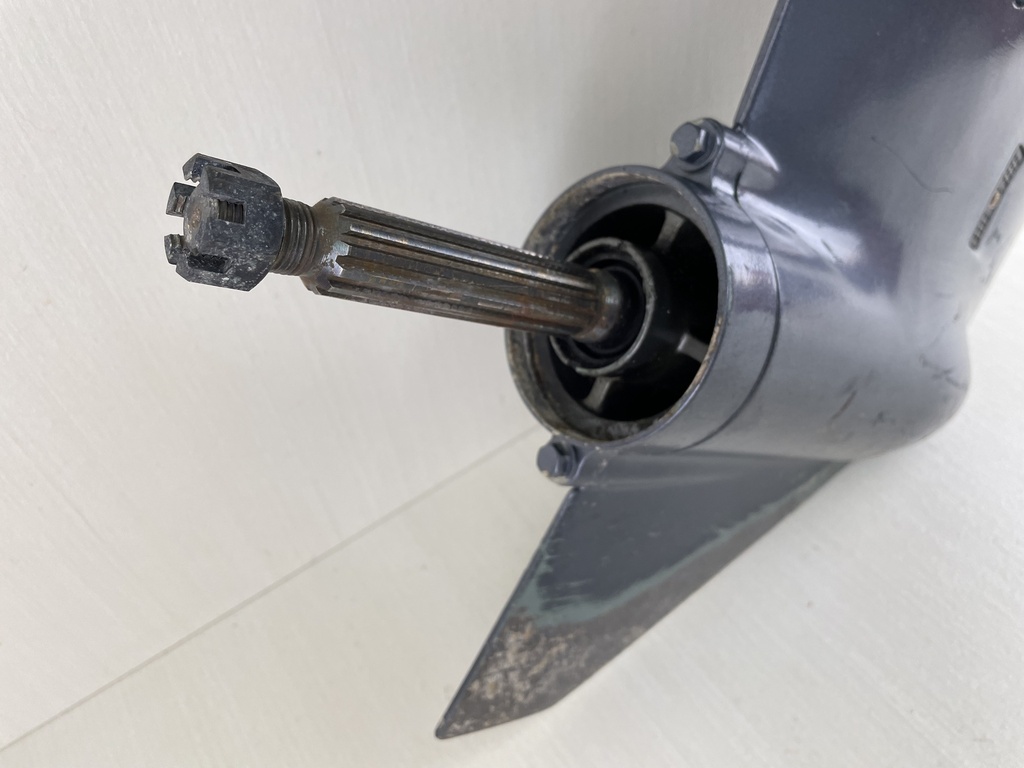 1995 - 2009 Yamaha 50HP 2 Stroke Outboard 20" Long Lower Unit Gear Case