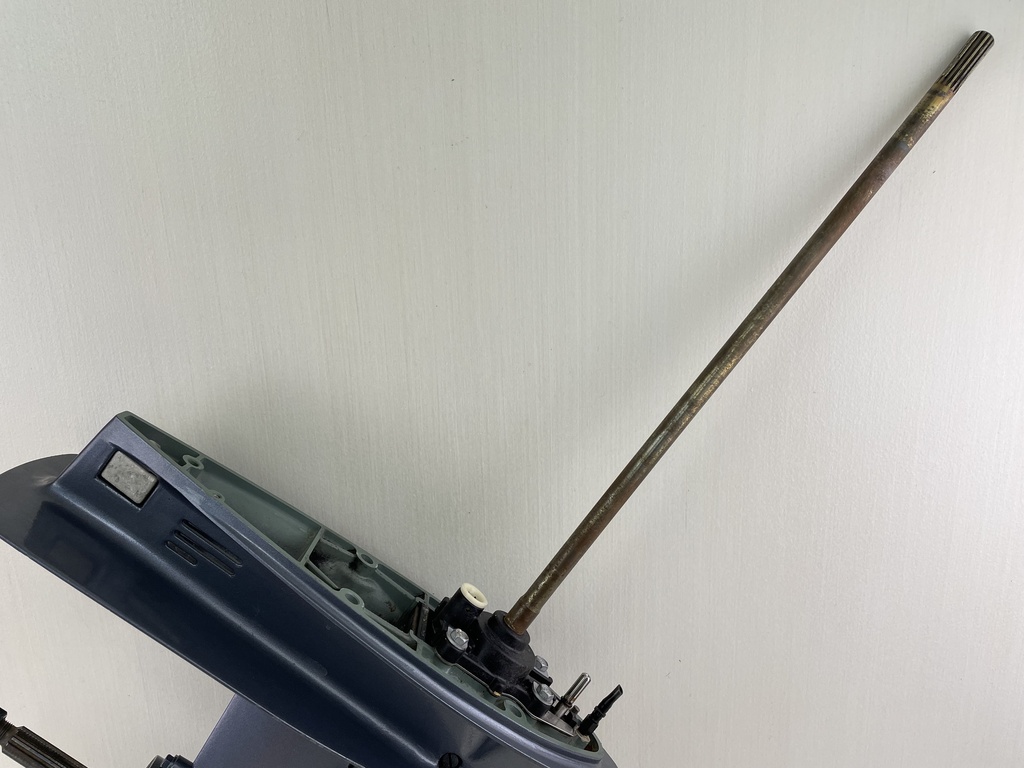 1995 - 2009 Yamaha 50HP 2 Stroke Outboard 20" Long Lower Unit Gear Case