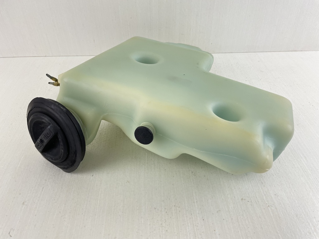 Mercury 50 55 60 HP 2 Stroke Outboard Oil Tank 812718T1