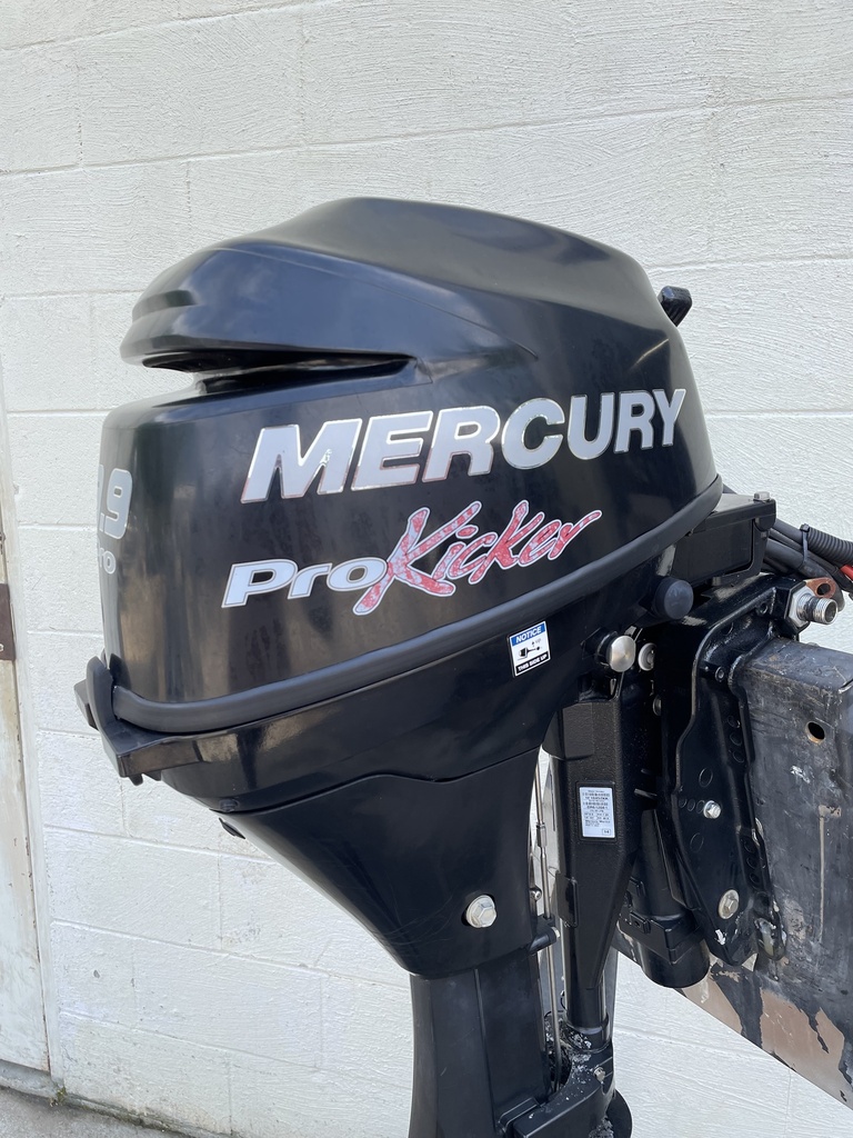 2014 Mercury 9.9HP 4 Stroke Outboard W/ 20" Shaft - Pro Kicker