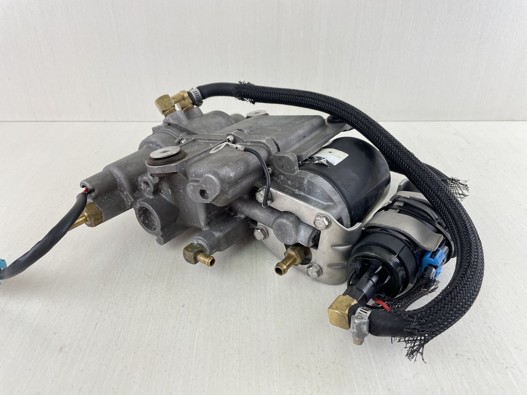 Mercury 135 150 175 200 HP Optimax VST Vapor Separator Tank 859174T06