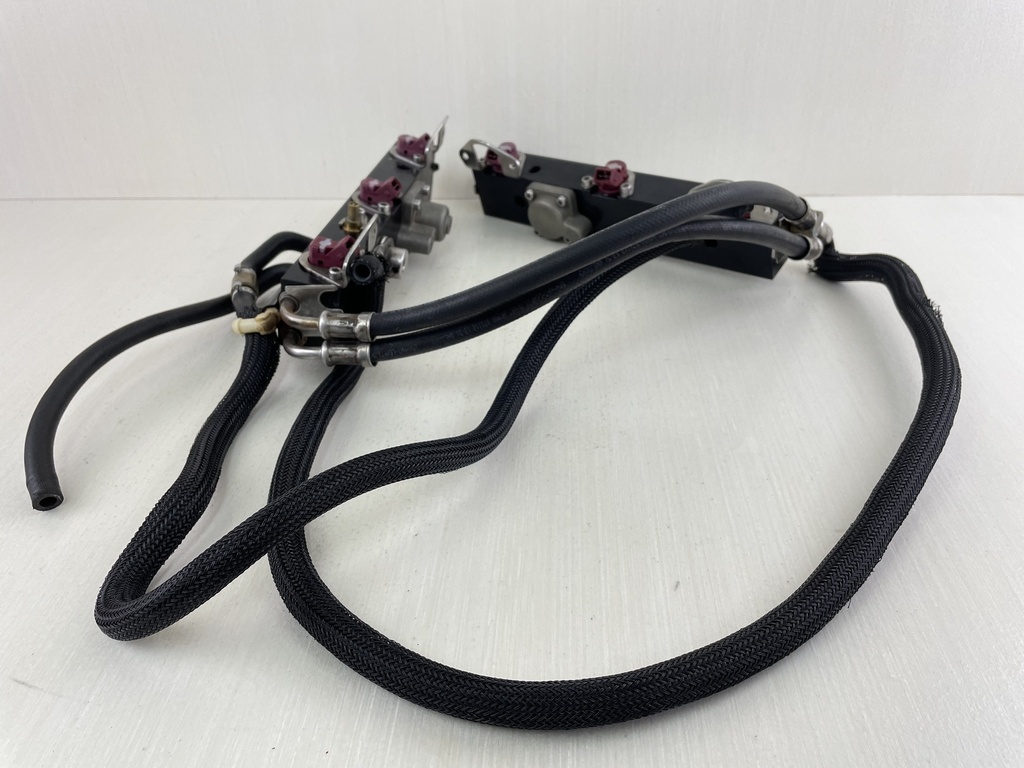 Mercury 150 175 200 HP Optimax Fuel Rail Set With Fuel Injectors 895752T06