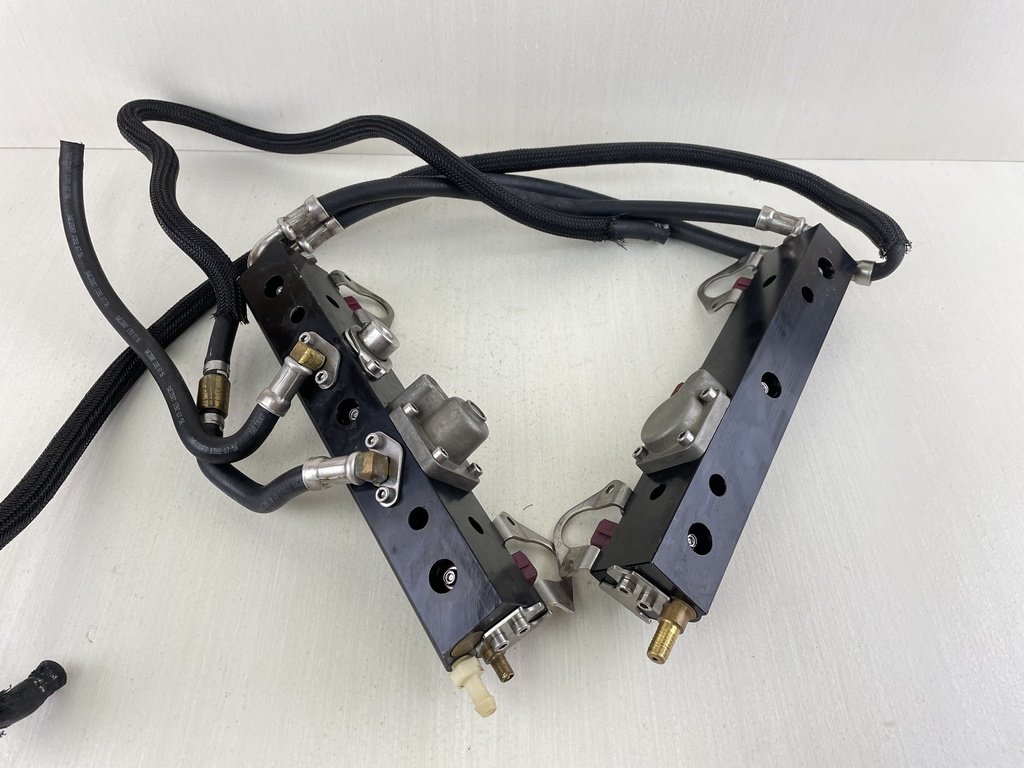 Mercury 150 175 200 HP Optimax Fuel Rail Set With Fuel Injectors 895752T06