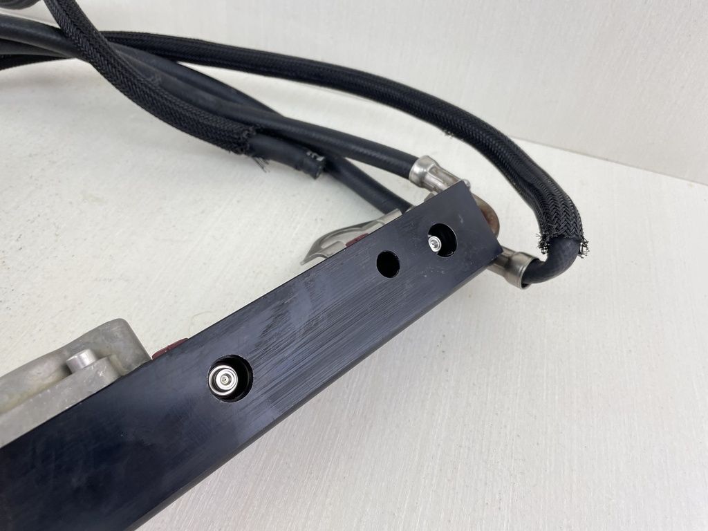 Mercury 150 175 200 HP Optimax Fuel Rail Set With Fuel Injectors 895752T06