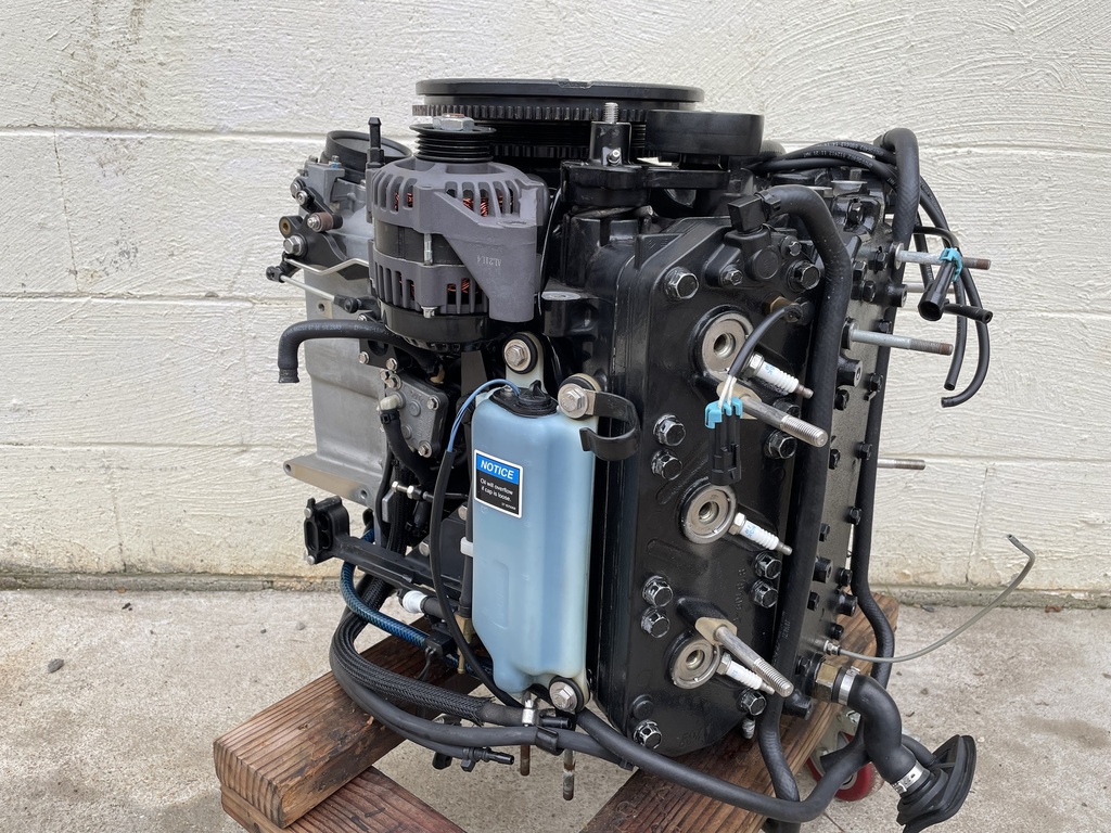 2012 Mercury 150 HP Pro XS Optimax Powerhead Crankcase 8M0060220 24 Hours