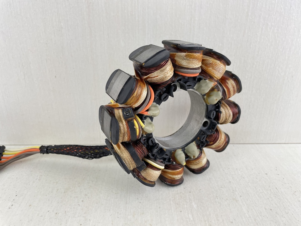 Evinrude Etec 40 50 60 75 90 HP 2 Stroke Stator Assembly 0586949 586949