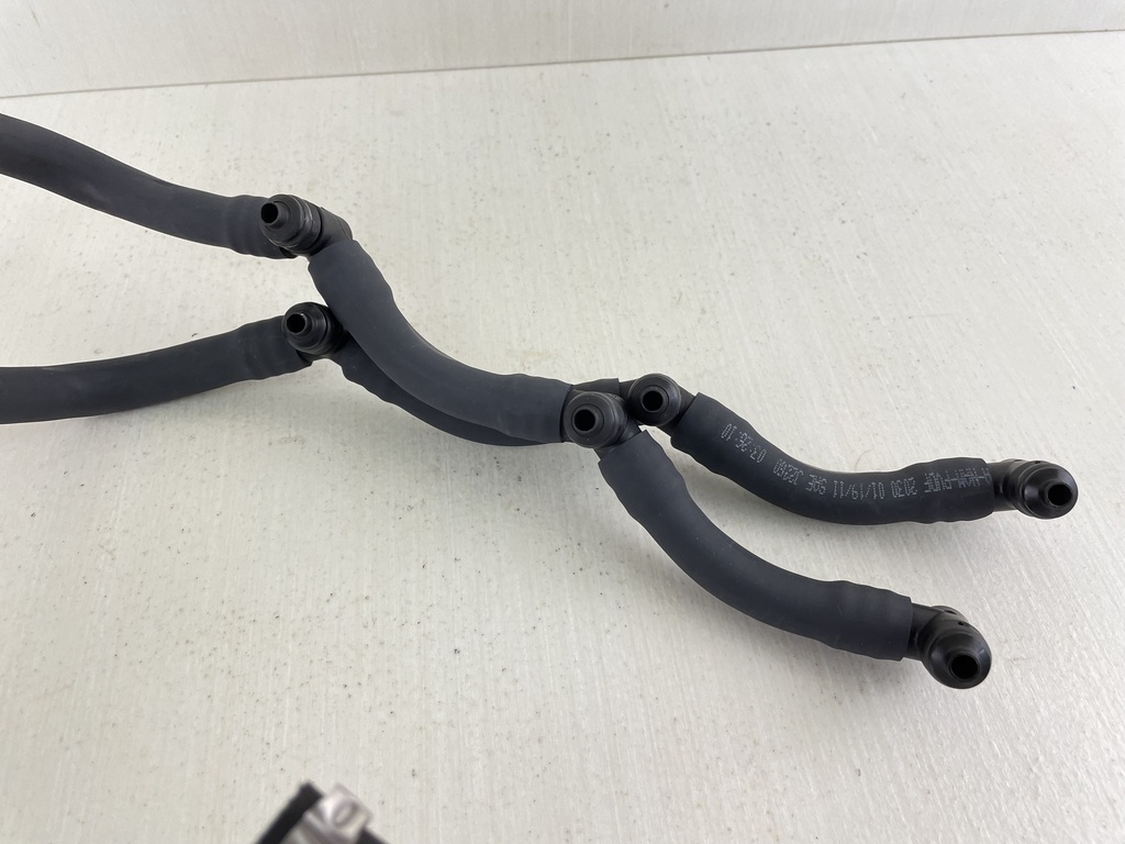 2008 Evinrude Etec 90HP  Injector Supply & Return Fuel Lines 5006261 5006262