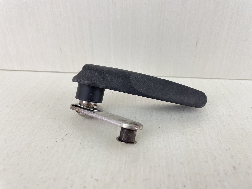 Evinrude Etec 40 50 60 75 90 2 Stroke Cowling Latch Handle 5005291