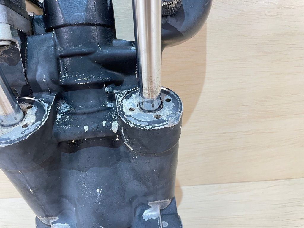 Johnson Evinrude Etec Ficht Hydraulic Power Trim & Tilt Assembly 60 - 300HP