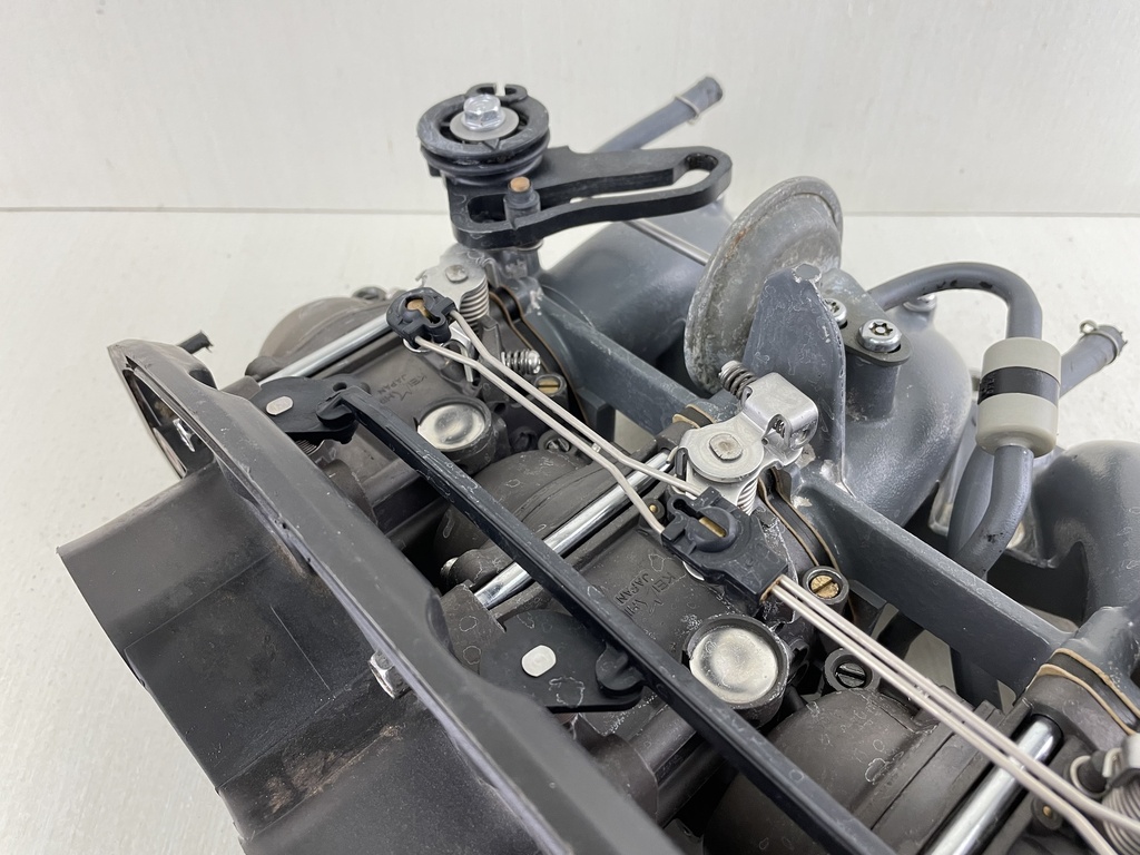 1997 Honda 90HP 4 Stroke Outboard Carburetor Assembly Intake Manifold 16100-ZW1-003ZA