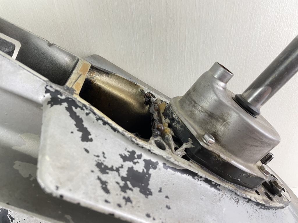 1997 Honda 75 90 HP 4 Stroke Outboard Long Lower Unit Gear Case 41100-ZW1-003ZA