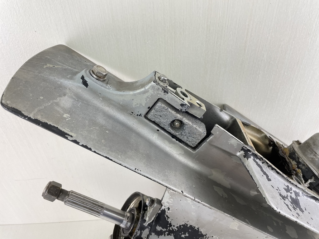 1997 Honda 75 90 HP 4 Stroke Outboard Long Lower Unit Gear Case 41100-ZW1-003ZA