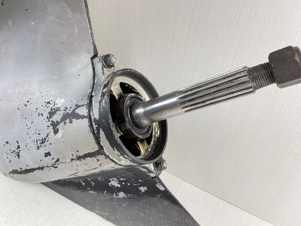 1997 Honda 75 90 HP 4 Stroke Outboard Long Lower Unit Gear Case 41100-ZW1-003ZA