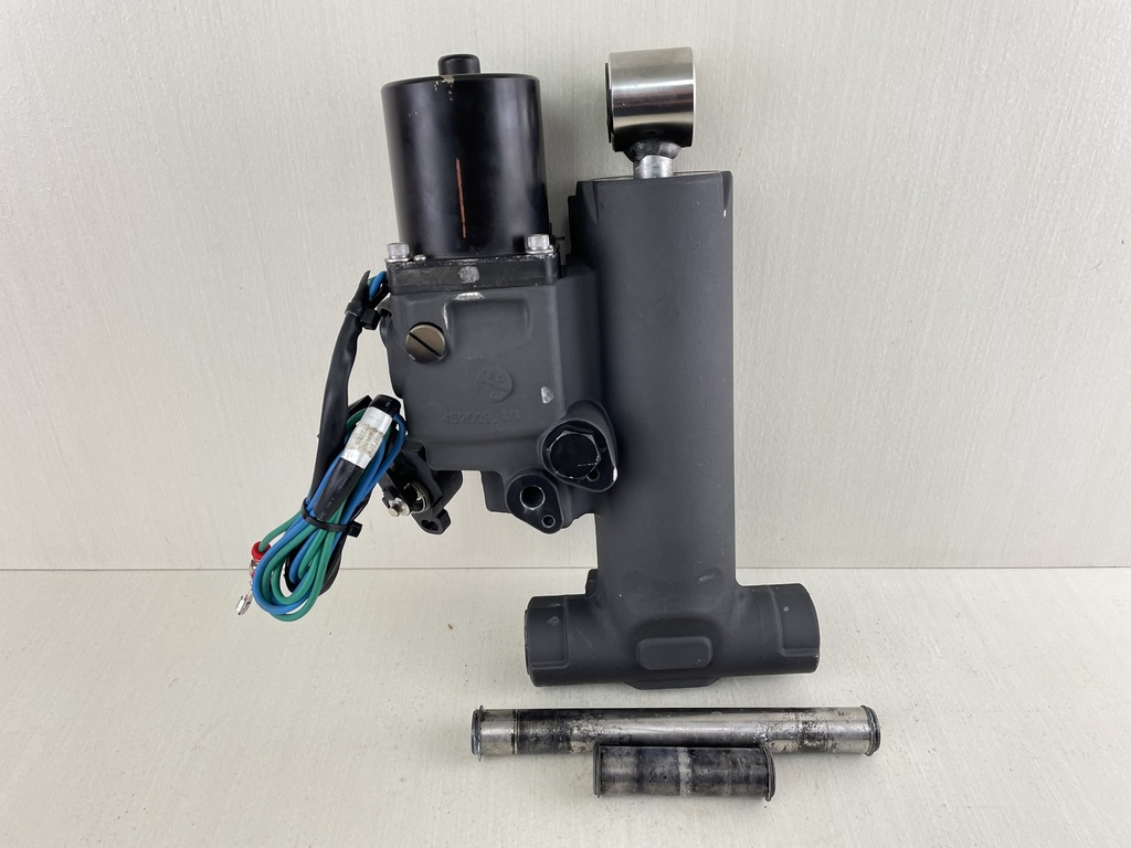 Evinrude Etec 70 90 115 130 HP Outboard Trim & Tilt Assembly 5005756 5008949