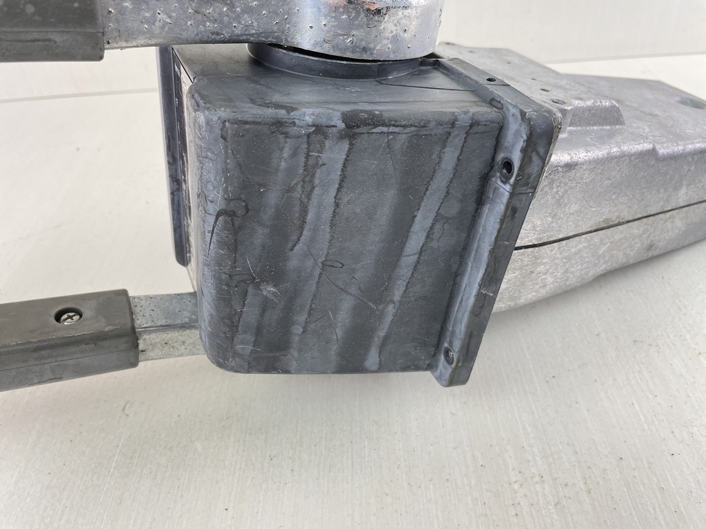 Dual Yamaha 704 Binnacle Top Mount Control Box Assembly OEM