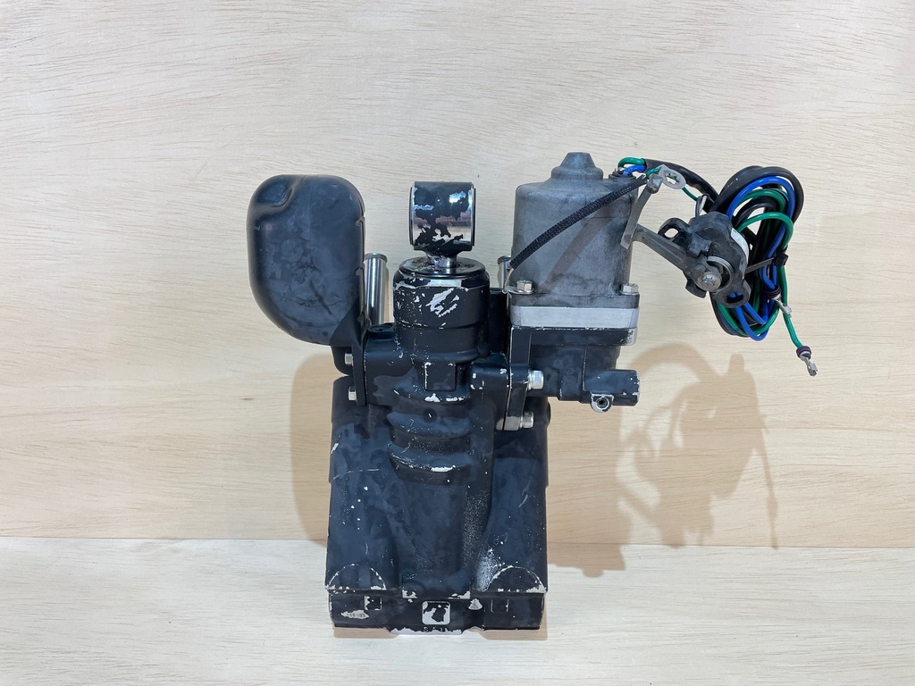 Johnson Evinrude Etec Ficht Hydraulic Power Trim & Tilt Assembly 60 - 300HP