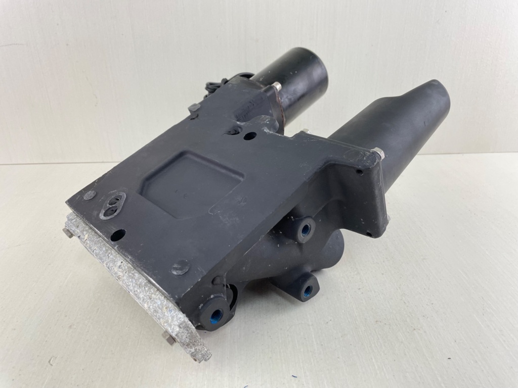 2007 Mercury 150HP Outboard Power Trim Tilt Unit Assembly 8M0168222 222 Hours