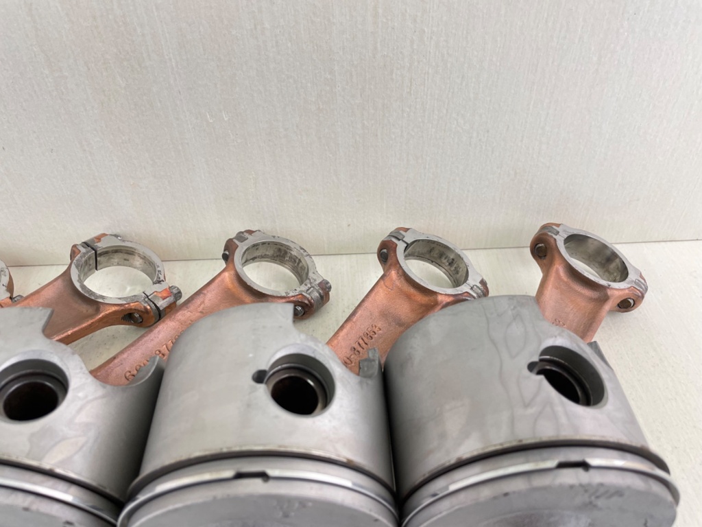 2007 Mercury 150HP Port & Starboard Piston Assembly 859563T17 859562T17