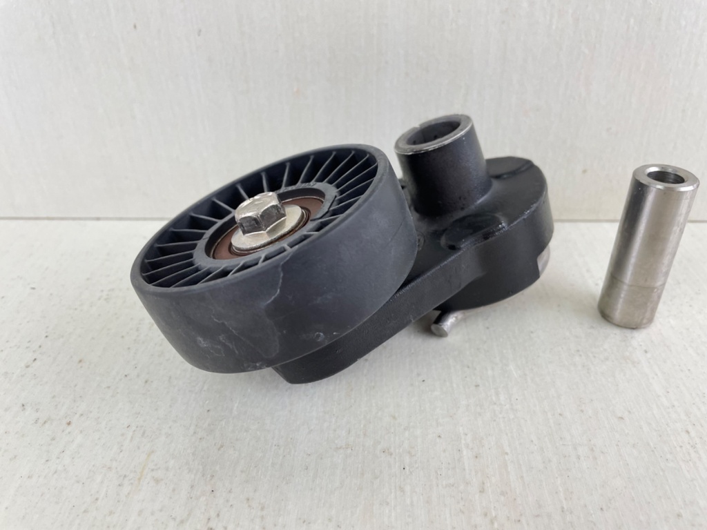 2008 Mercury 150HP Optimax Belt Tensioner Assembly With Pulley 856815T2