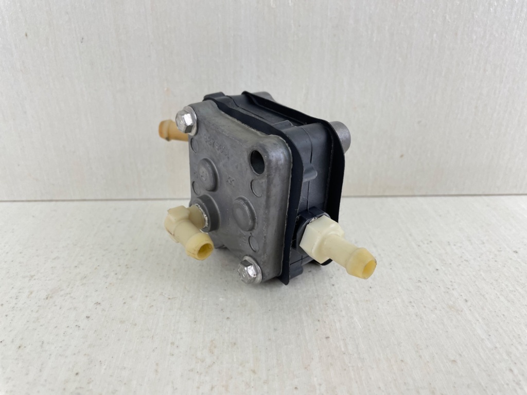 2007 Mercury 150HP 2 Stroke Outboard Fuel Pump Assembly 14360T75