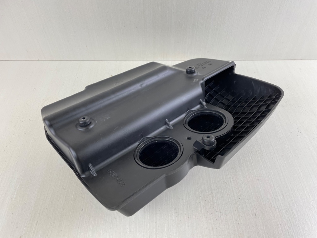 Evinrude 75 90 HP Outboard Etec Air Silencer Box Assembly 5005183 2004+