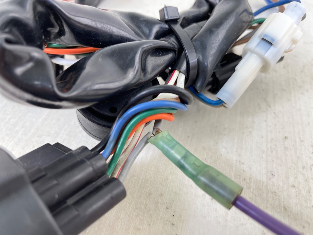 Suzuki Outboard Outboard Key Switch Assembly With Key - 8 Pin