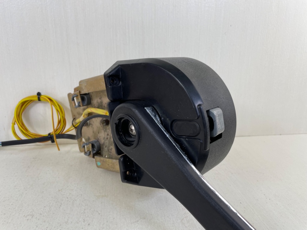 Johnson Evinrude OMC Top Mount Binnacle Control Box 176371