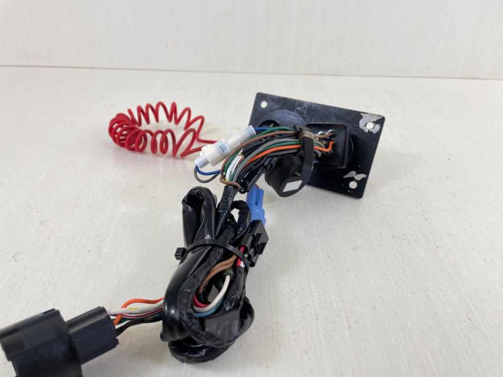 Suzuki Outboard Key Ignition Switch With Key 37100-96J27