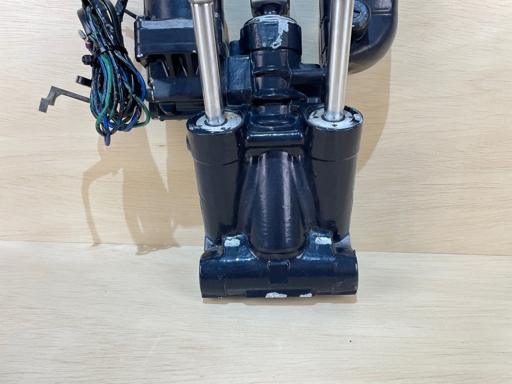 Johnson Evinrude Etec Ficht Hydraulic Power Trim & Tilt Assembly Great Condition