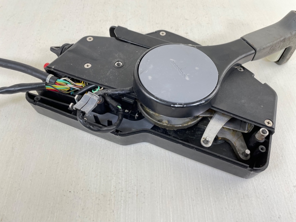 Honda Right Side Mount Control Box Binnacle With Trim For Parts