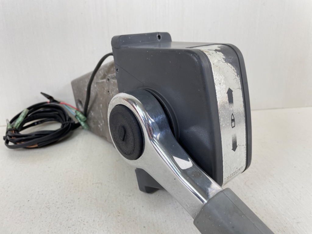 Suzuki Outboard 67200-93J12 Control Box Assembly Top Mount Binnacle Missing Parts