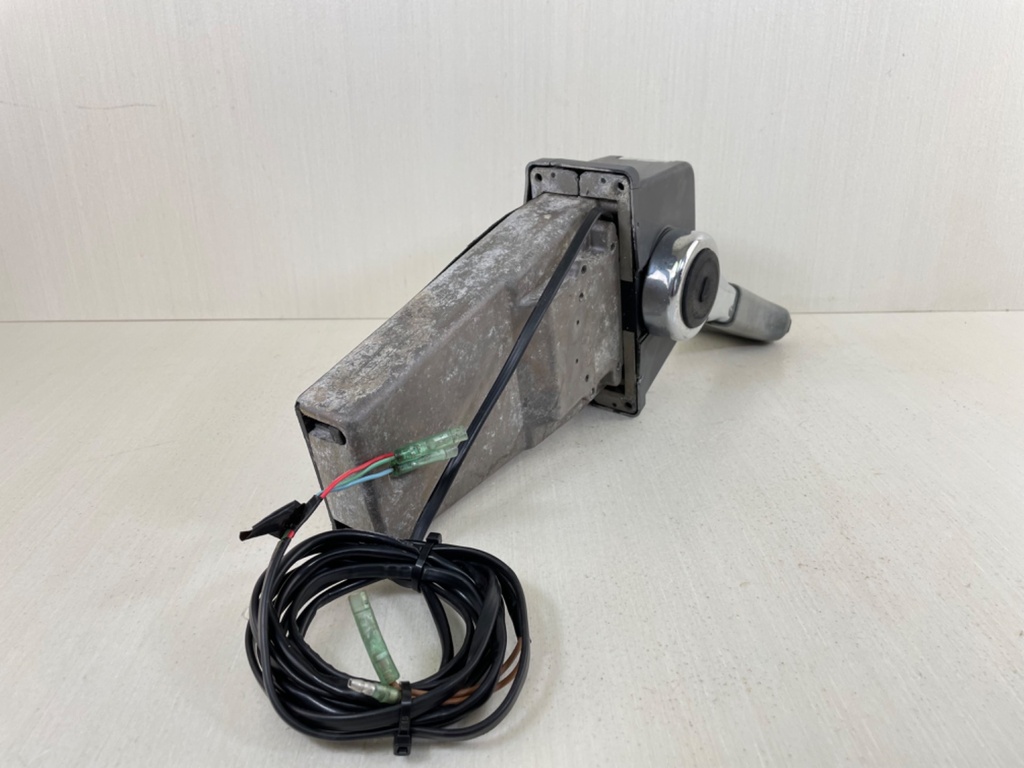 Suzuki Outboard 67200-93J12 Control Box Assembly Top Mount Binnacle Missing Parts