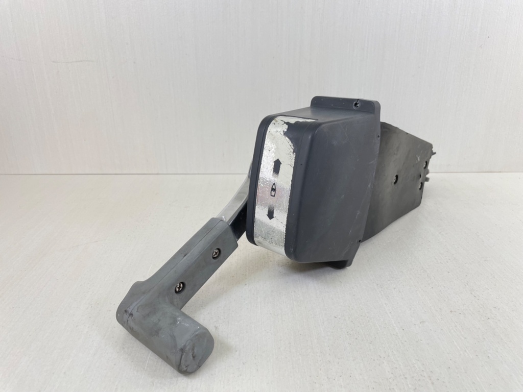 Suzuki Outboard 67200-93J12 Control Box Assembly Top Mount Binnacle Missing Parts